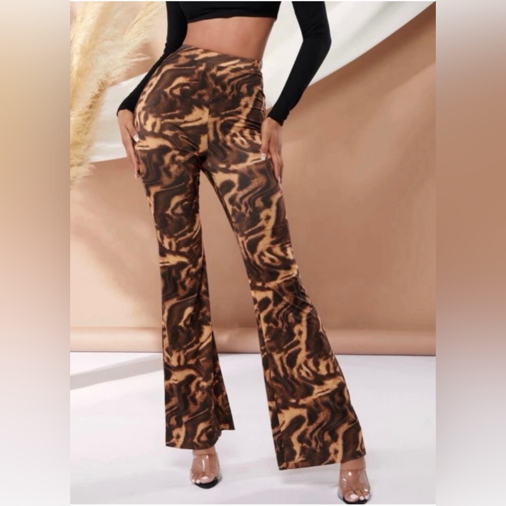 Shein Women’s Animal Print Pull On Flare Pants Size Large